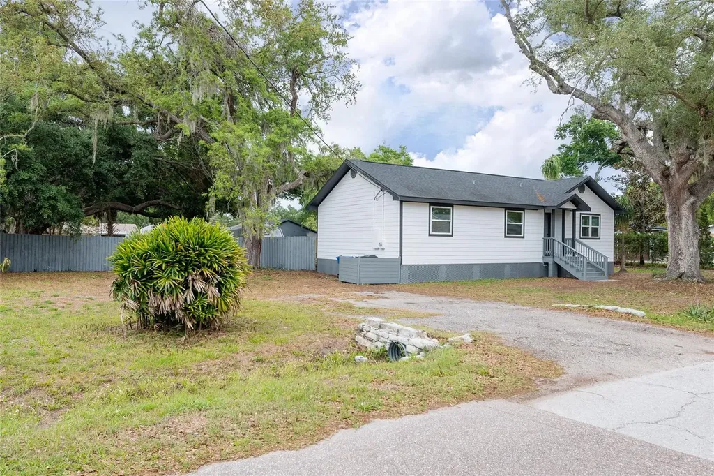 8812 Dyer Road Riverview FL 33578