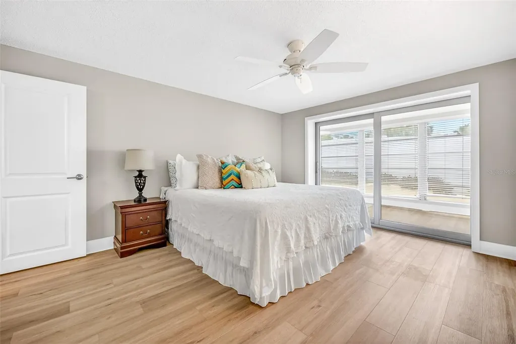 509 Spanish Drive N Longboat Key FL 34228