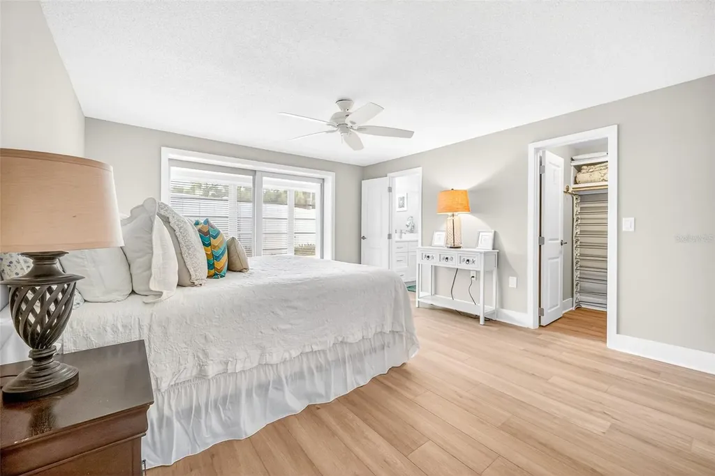 509 Spanish Drive N Longboat Key FL 34228