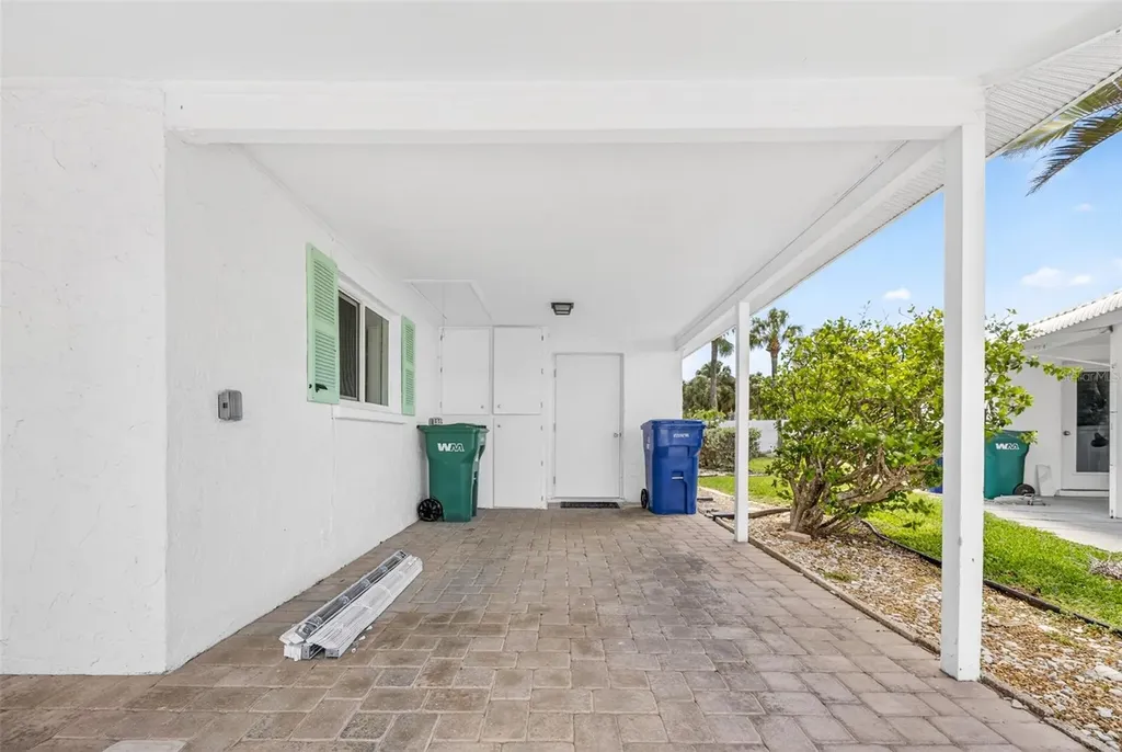 509 Spanish Drive N Longboat Key FL 34228