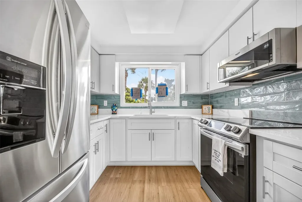 509 Spanish Drive N Longboat Key FL 34228