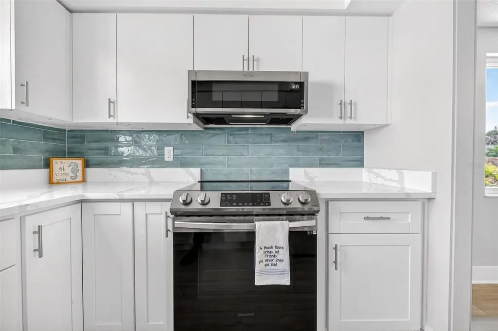 509 Spanish Drive N Longboat Key FL 34228