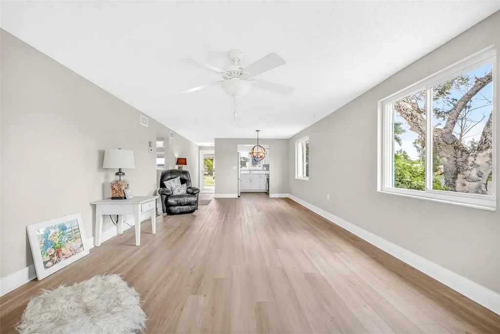 509 Spanish Drive N Longboat Key FL 34228