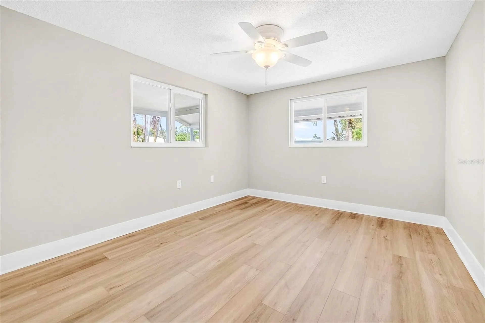 509 Spanish Drive N Longboat Key FL 34228
