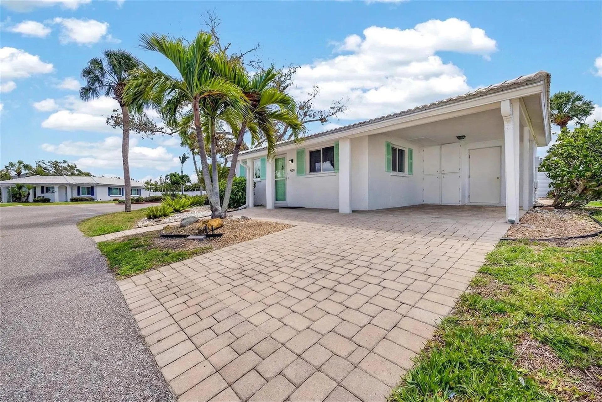 509 Spanish Drive N Longboat Key FL 34228