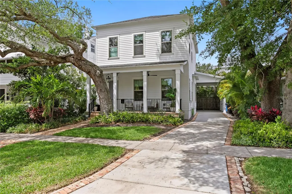 1109 18th Avenue N St Petersburg FL 33704