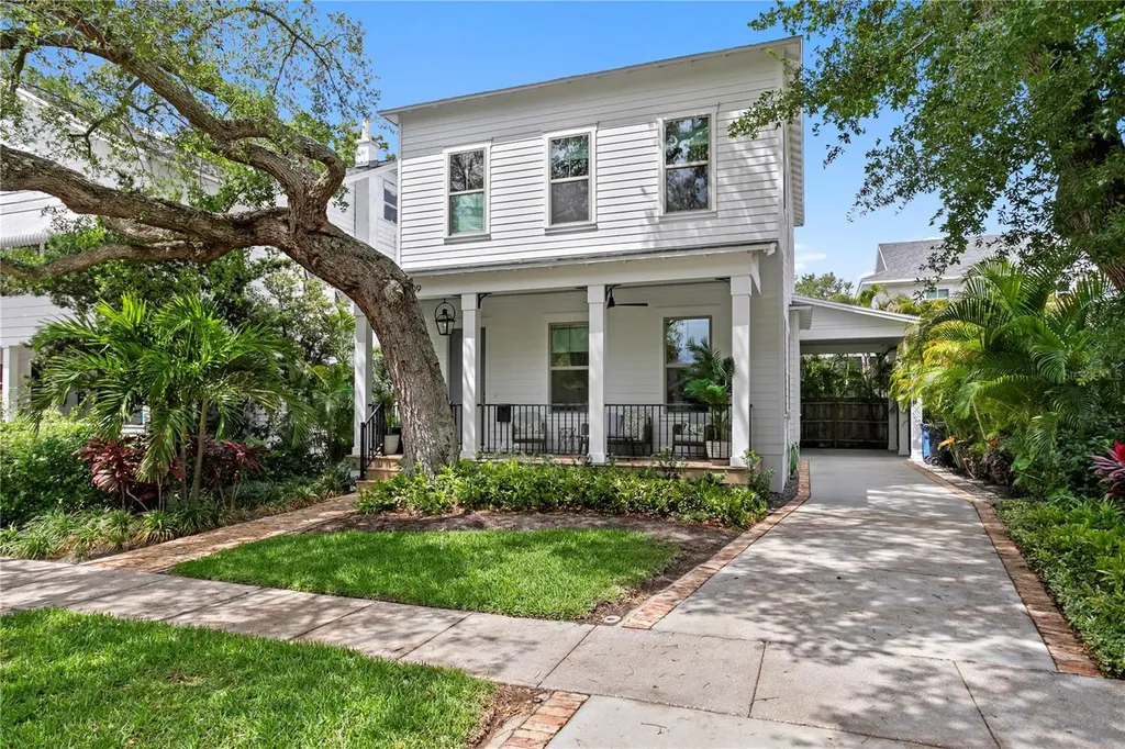 1109 18th Avenue N St Petersburg FL 33704