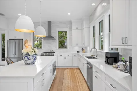 1109 18th Avenue N St Petersburg FL 33704