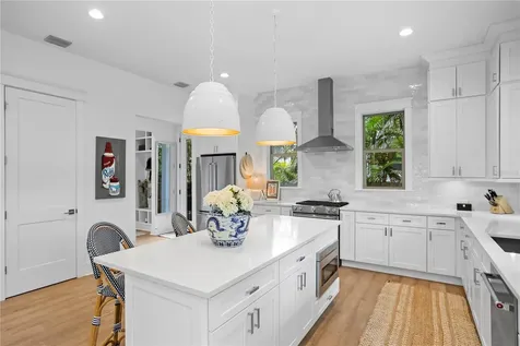 1109 18th Avenue N St Petersburg FL 33704