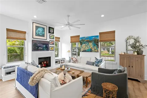 1109 18th Avenue N St Petersburg FL 33704