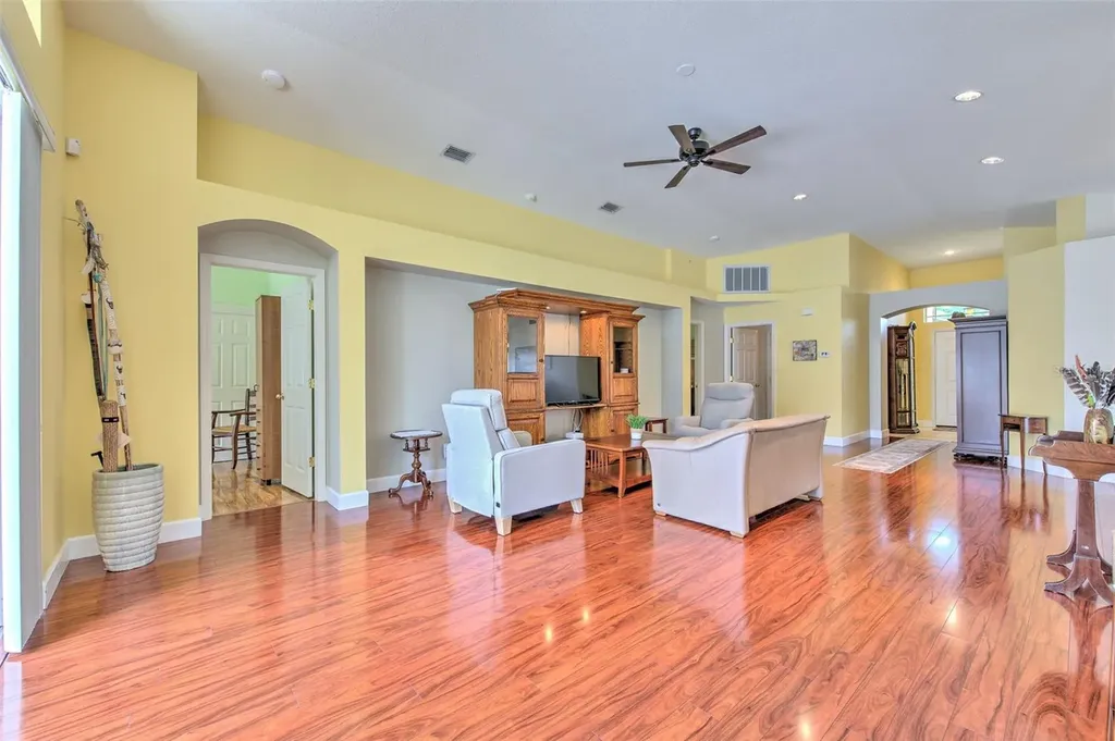 2626 Brookville Drive Valrico FL 33596