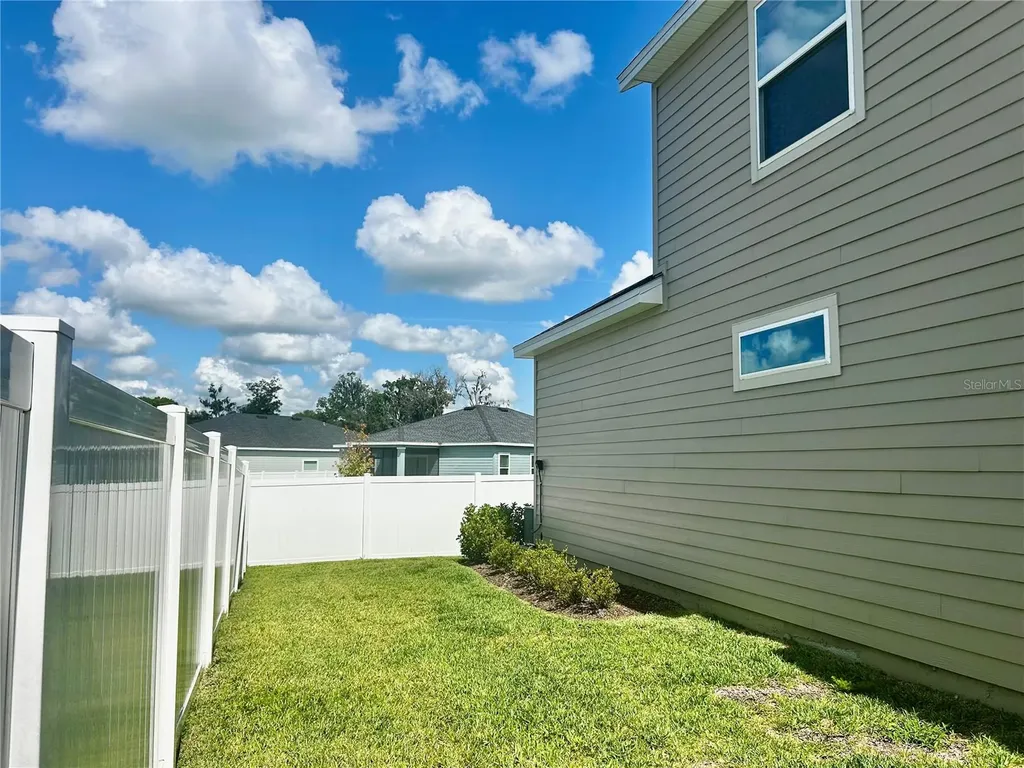 4530 NW 14th Loop Ocala FL 34482