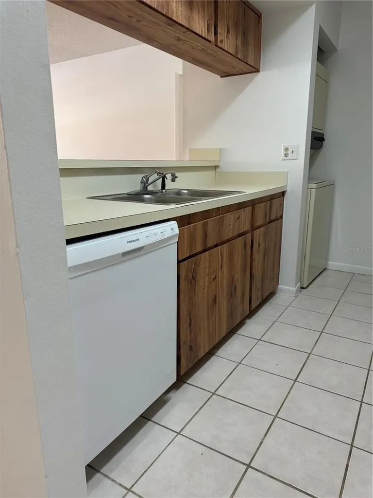 13608 S Village Drive Tampa FL 33618