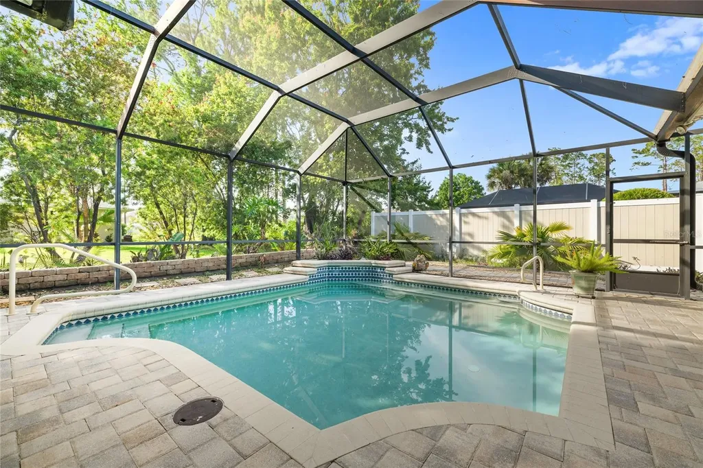 40 Edgewater Drive Palm Coast FL 32164