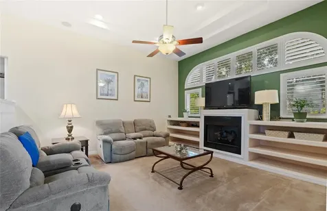 40 Edgewater Drive Palm Coast FL 32164