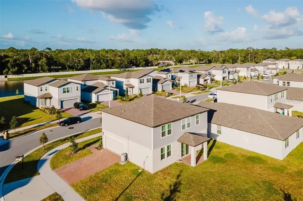 5252 Sanders Oak Trail St Cloud FL 34771