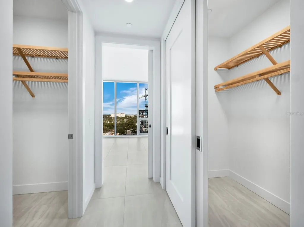 301 Quay Commons Sarasota FL 34236