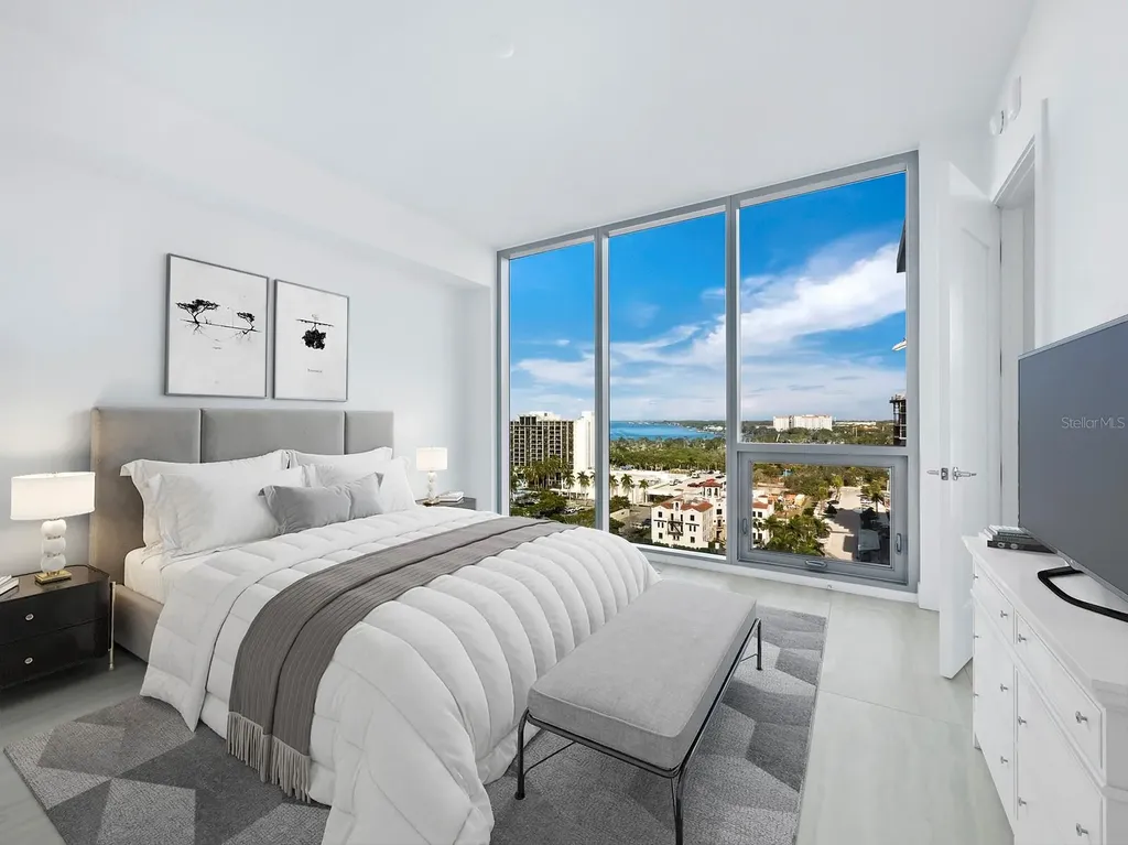 301 Quay Commons Sarasota FL 34236