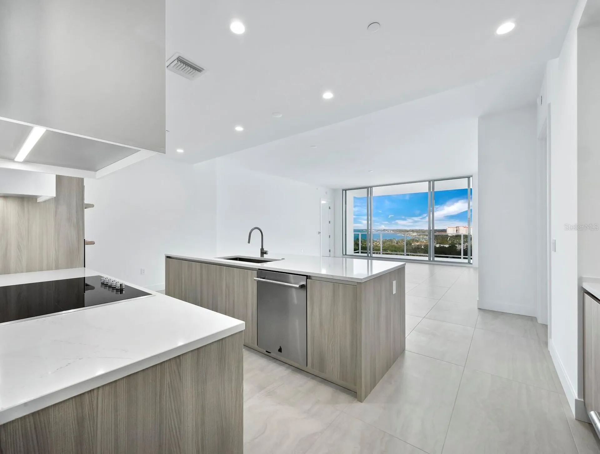 301 Quay Commons Sarasota FL 34236