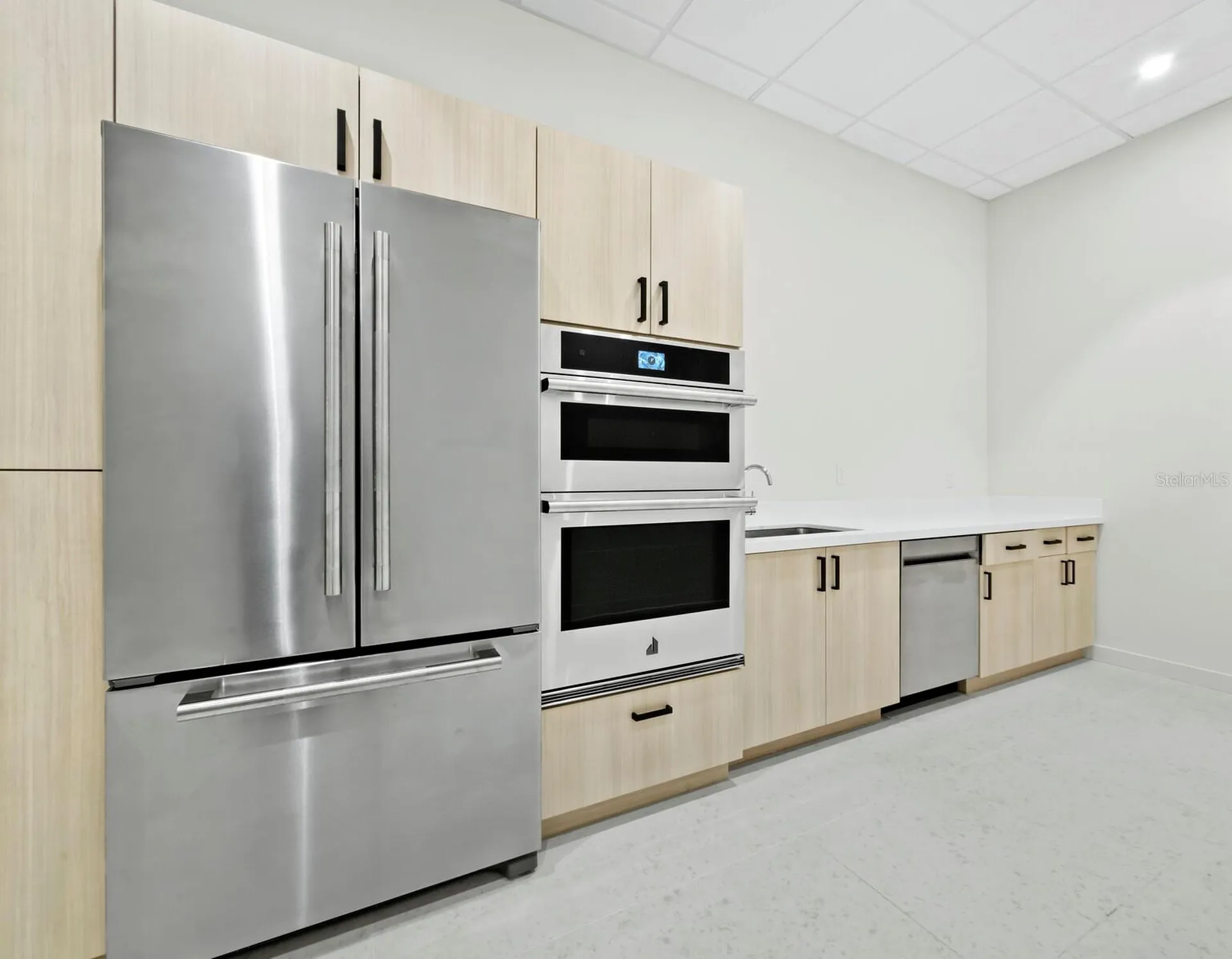 301 Quay Commons Sarasota FL 34236