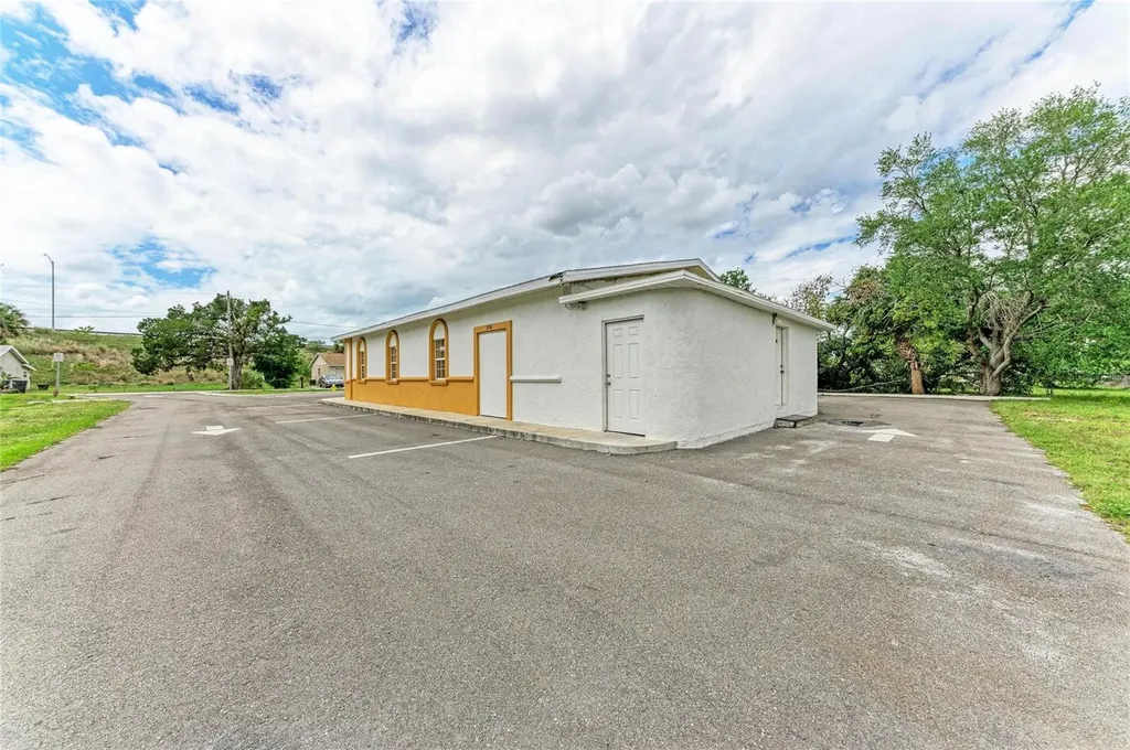 2716 2nd Avenue E Palmetto FL 34221
