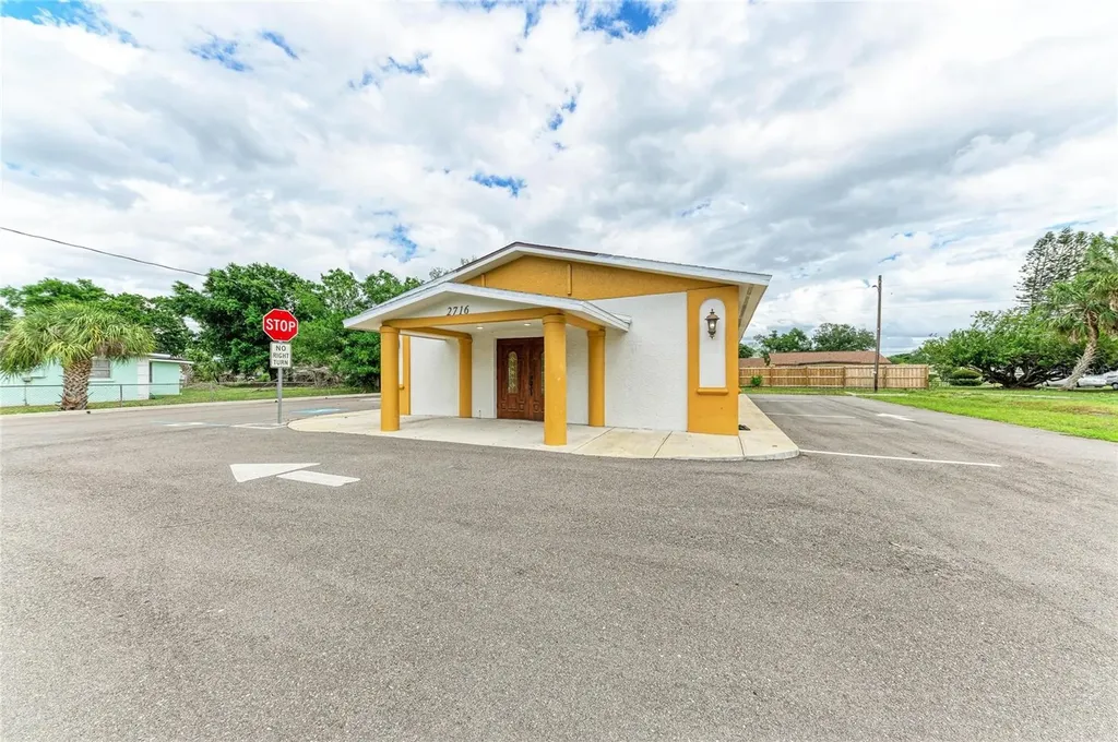 2716 2nd Avenue E Palmetto FL 34221