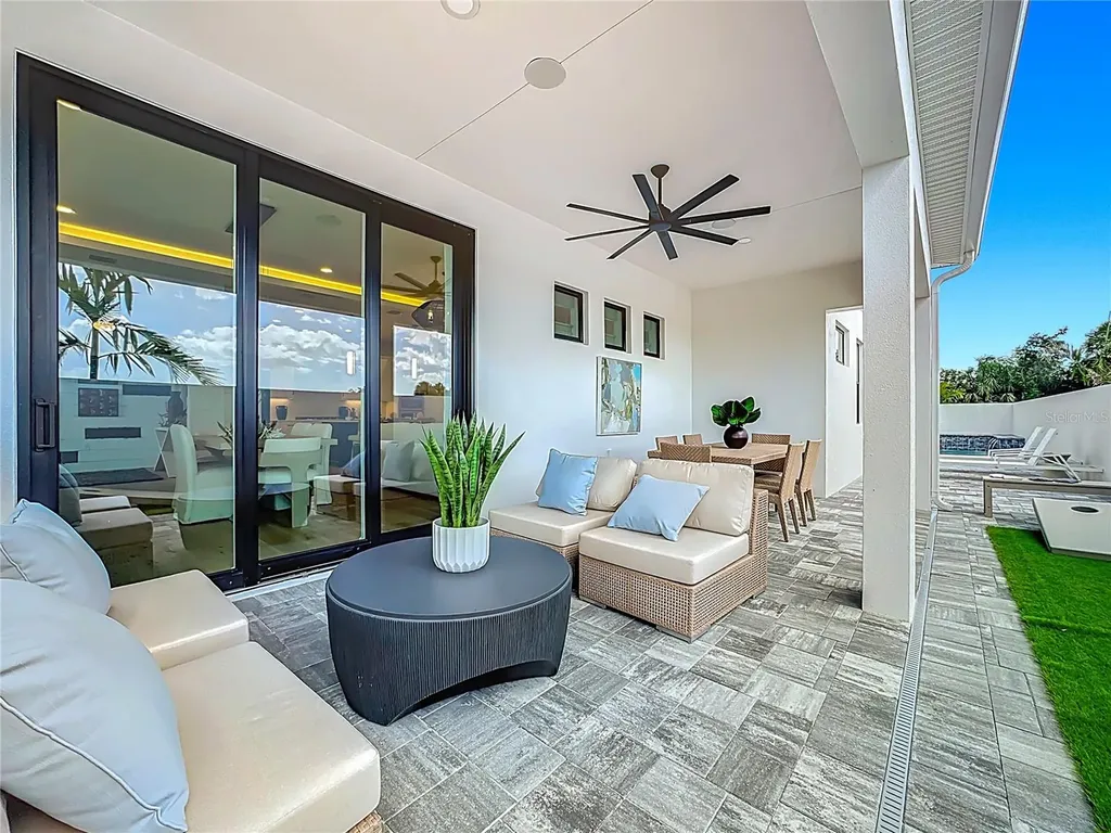 6105 White Mangrove Lane Bradenton FL 34210