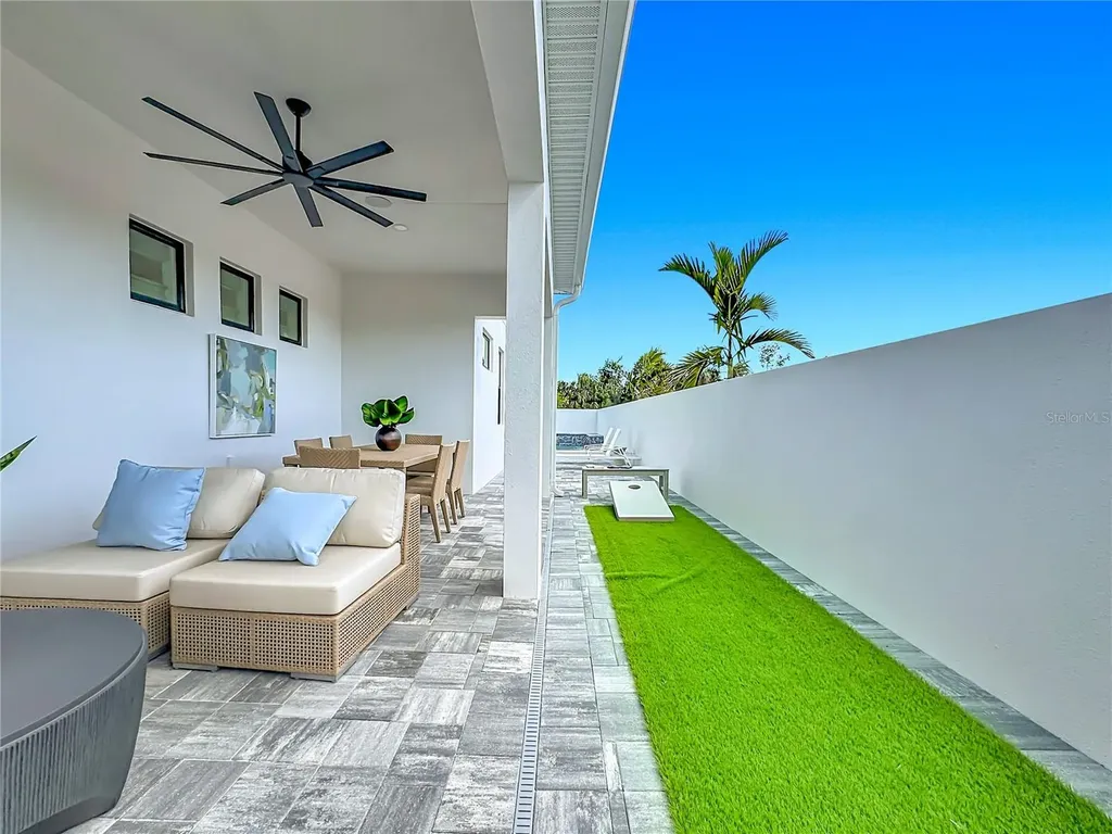 6105 White Mangrove Lane Bradenton FL 34210