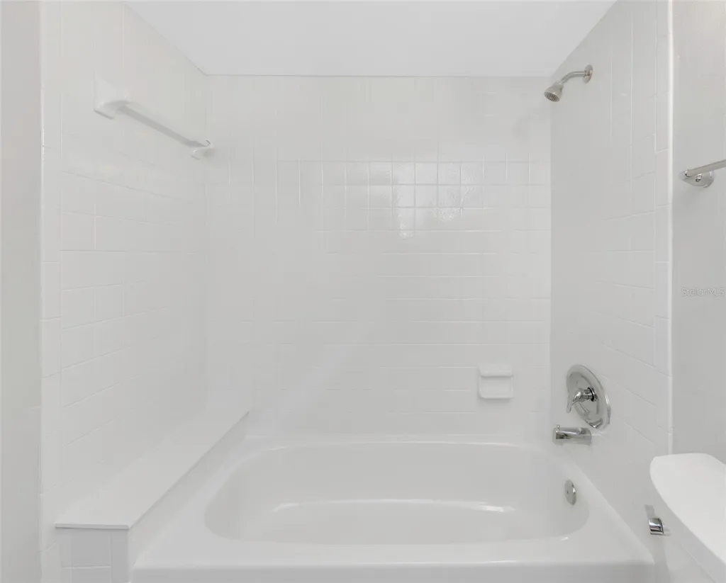 3166 Lake Pine Way S Tarpon Springs FL 34688