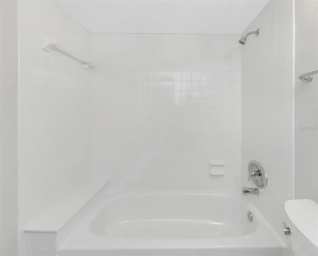 3166 Lake Pine Way S Tarpon Springs FL 34688