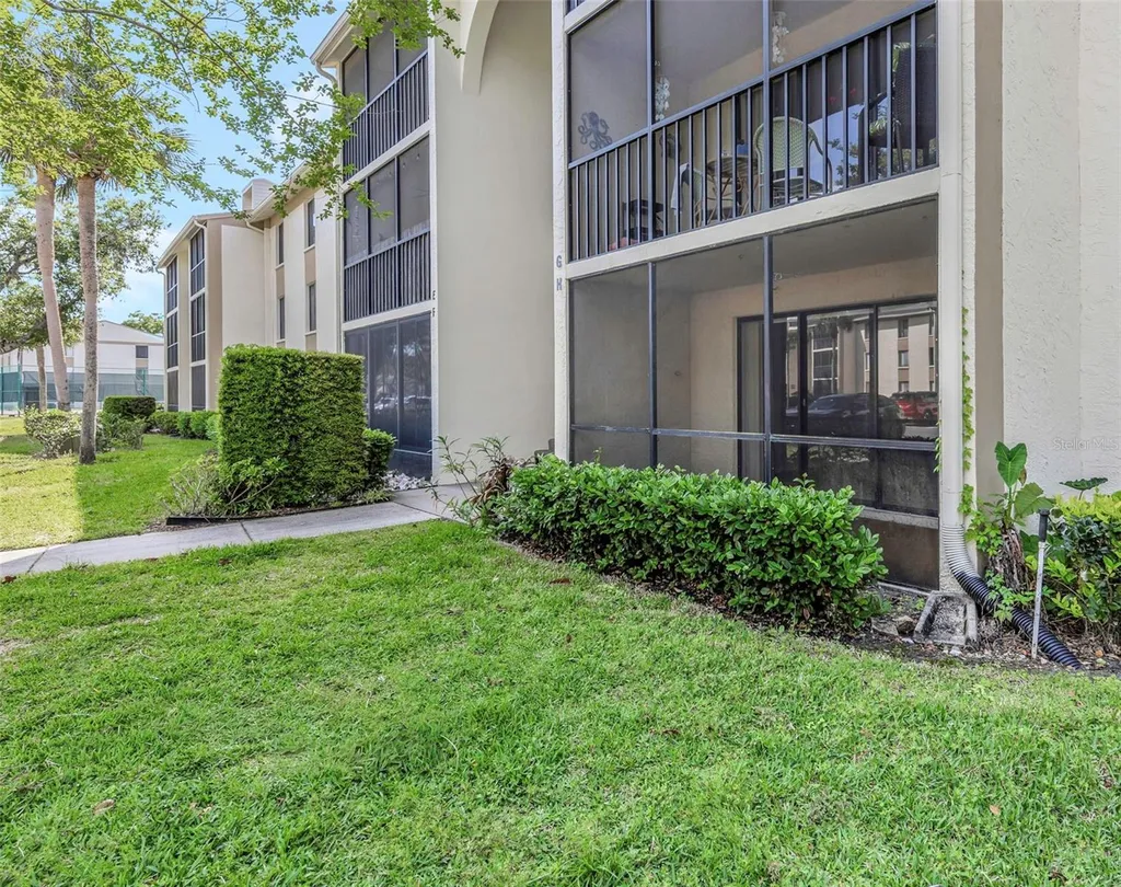 3166 Lake Pine Way S Tarpon Springs FL 34688