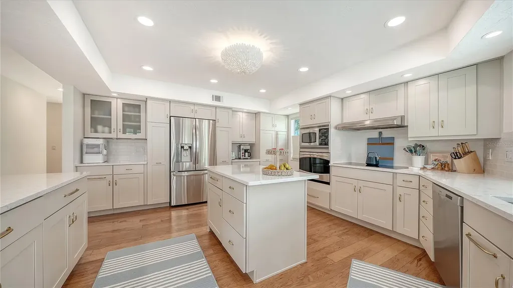 476 Meadow Lark Drive Sarasota FL 34236