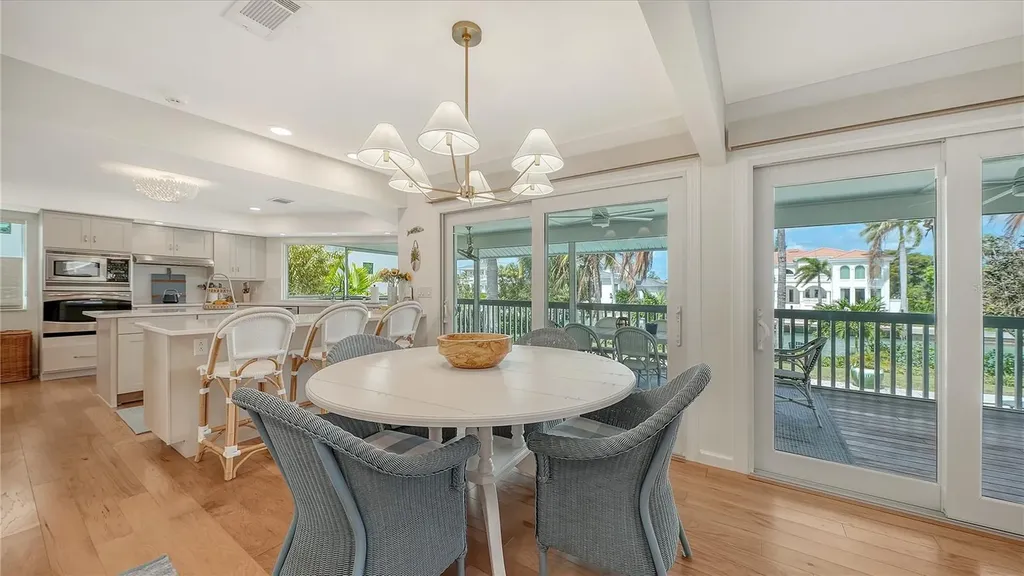 476 Meadow Lark Drive Sarasota FL 34236