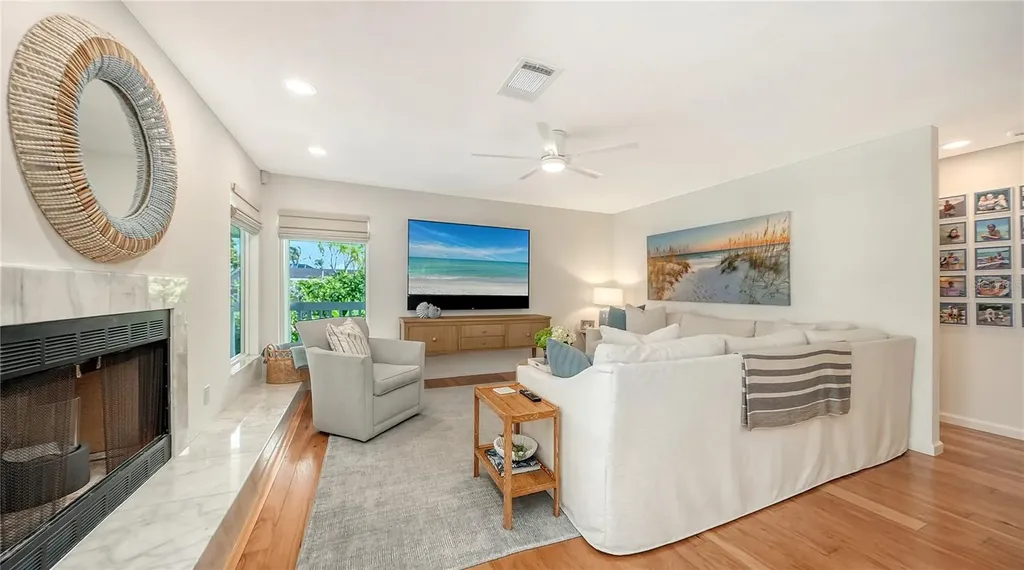 476 Meadow Lark Drive Sarasota FL 34236
