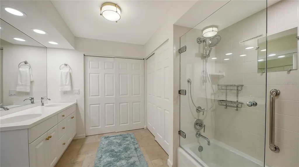 476 Meadow Lark Drive Sarasota FL 34236
