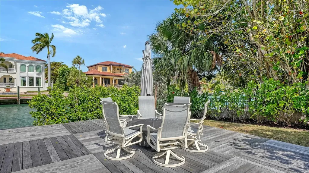 476 Meadow Lark Drive Sarasota FL 34236