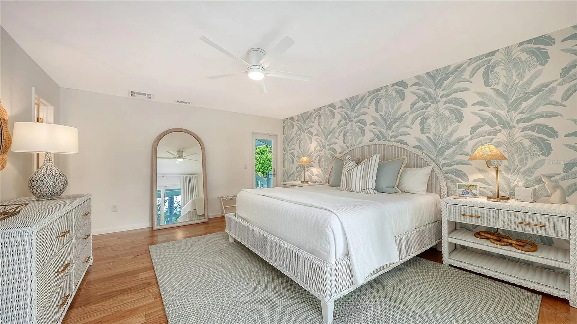 476 Meadow Lark Drive Sarasota FL 34236