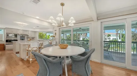 476 Meadow Lark Drive Sarasota FL 34236