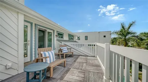476 Meadow Lark Drive Sarasota FL 34236