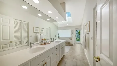 476 Meadow Lark Drive Sarasota FL 34236