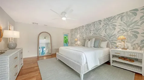 476 Meadow Lark Drive Sarasota FL 34236