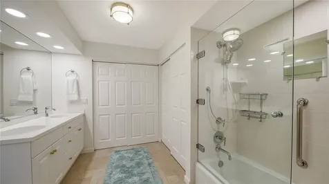 476 Meadow Lark Drive Sarasota FL 34236
