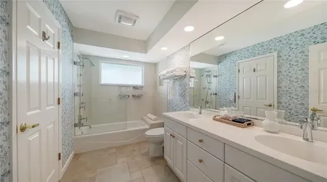 476 Meadow Lark Drive Sarasota FL 34236