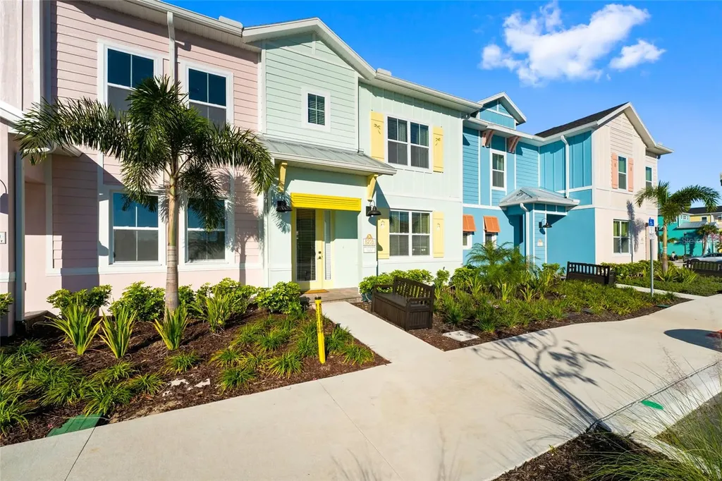 8205 Surf Street Kissimmee FL 34747