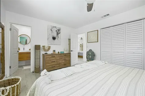 2436 Constitution Boulevard Sarasota FL 34231