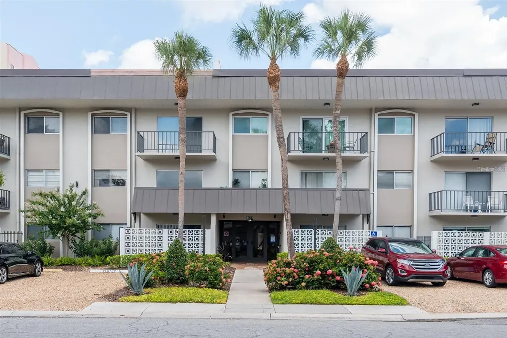 4607 W Fig Street Tampa FL 33609