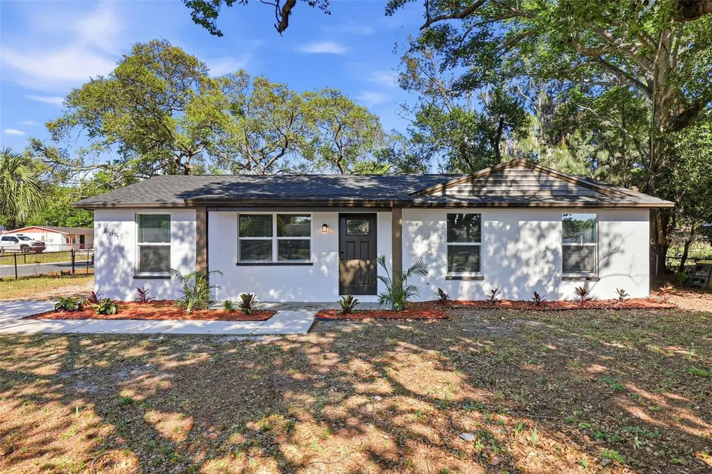 3207 Dodge Street Tampa FL 33605