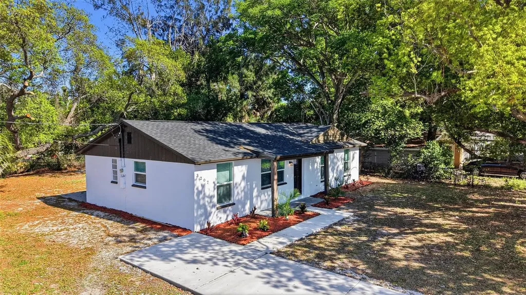 3207 Dodge Street Tampa FL 33605