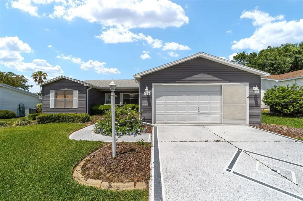435 Santa Clara Circle The Villages FL 32159
