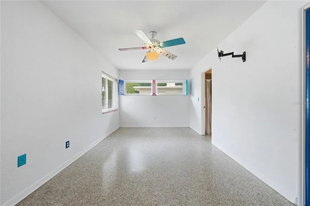 126 E Magnolia Avenue Howey In The Hills FL 34737